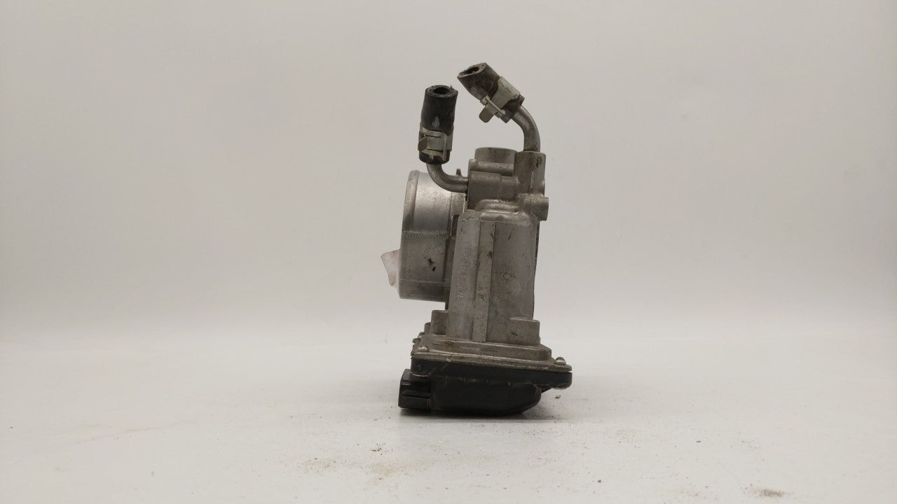 2011-2018 Hyundai Elantra Throttle Body P/N:35100-2E000 Fits Fits 2011 2012 2013 2014 2015 2016 2017 2018 2019 OEM Used Auto