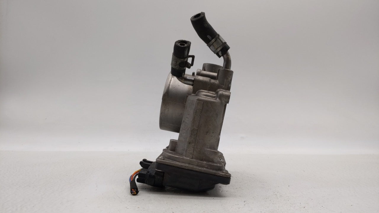 2011-2018 Hyundai Elantra Throttle Body P/N:35100-2E000 Fits Fits 2011 2012 2013 2014 2015 2016 2017 2018 2019 OEM Used Auto