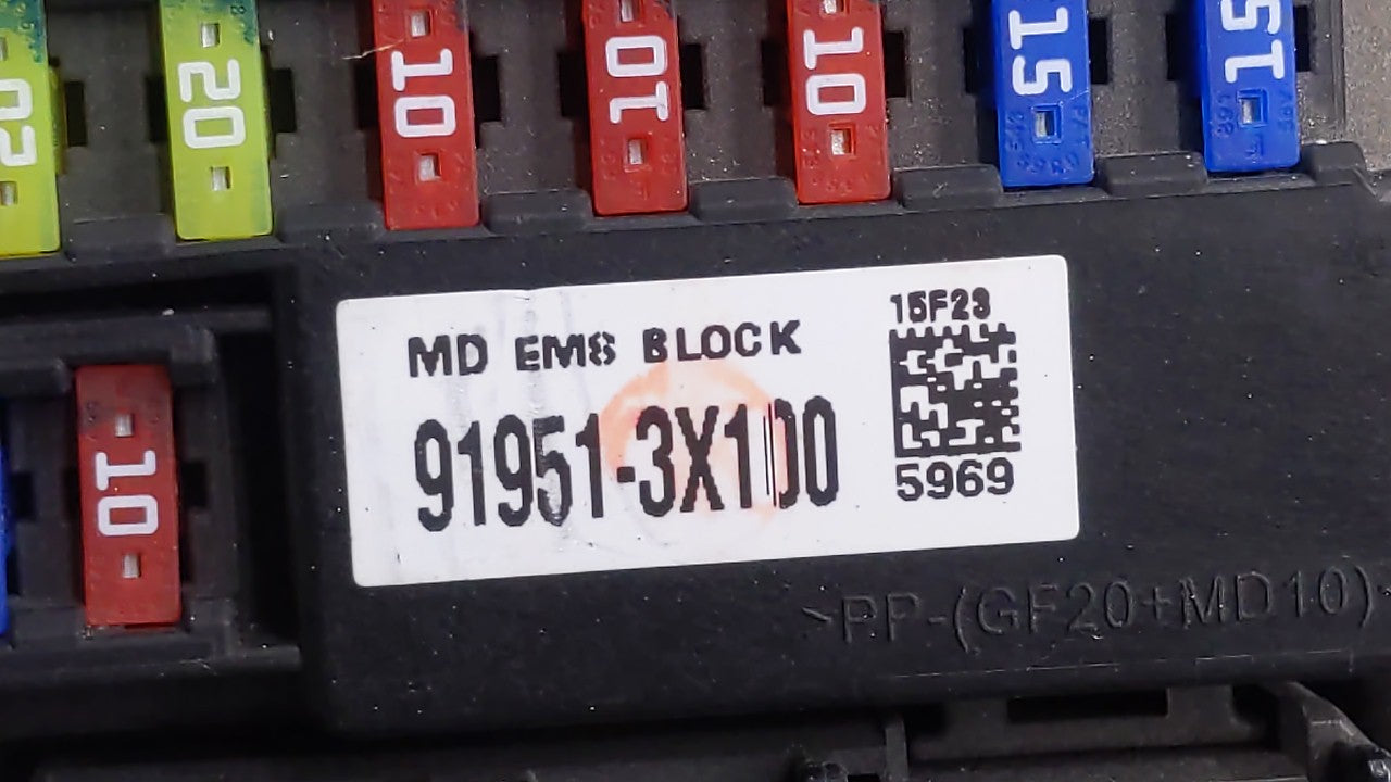 2014-2016 Hyundai Elantra Fusebox Fuse Box Panel Relay Module P/N:91951-3X100 Fits Fits 2014 2015 2016 OEM Used Auto Parts -