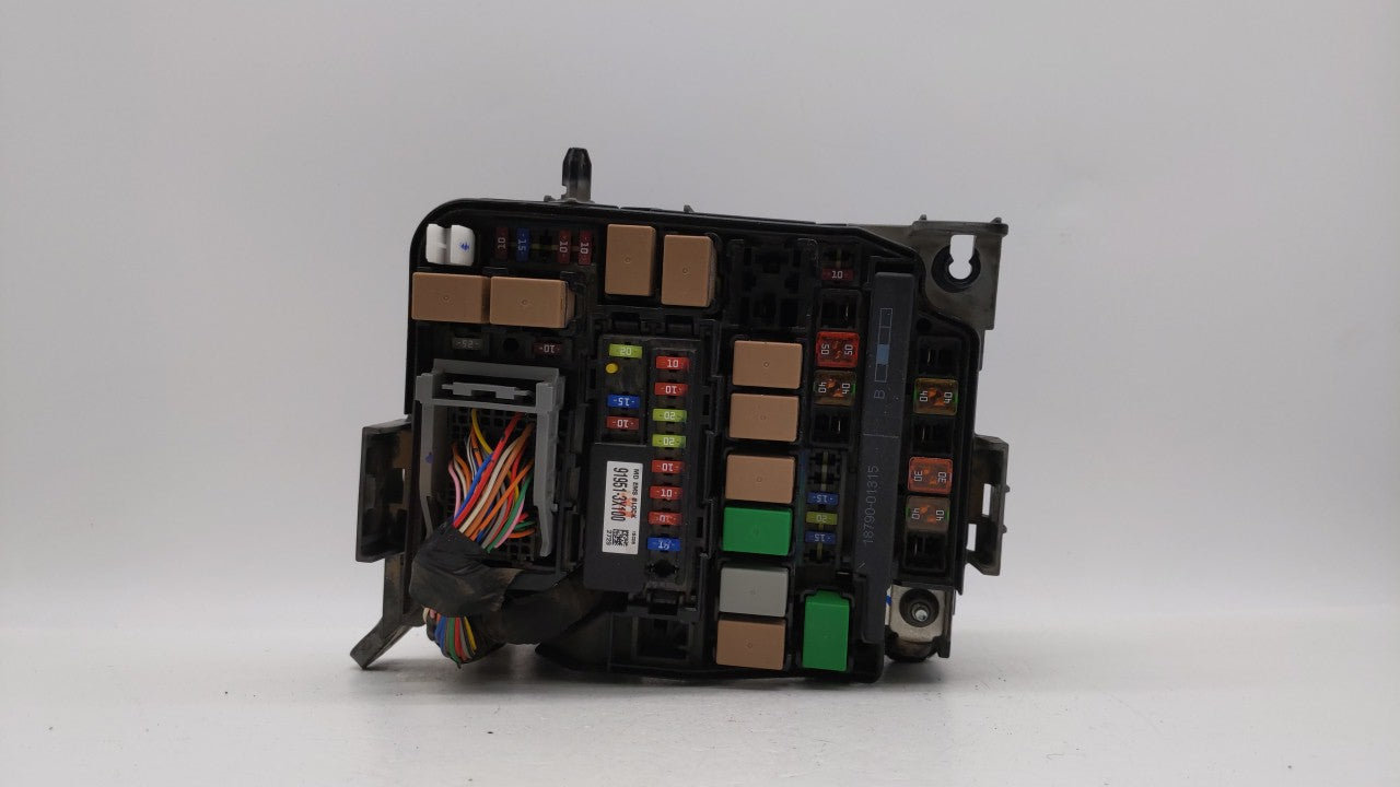 2014-2016 Hyundai Elantra Fusebox Fuse Box Panel Relay Module P/N:91951-3X100 Fits Fits 2014 2015 2016 OEM Used Auto Parts -