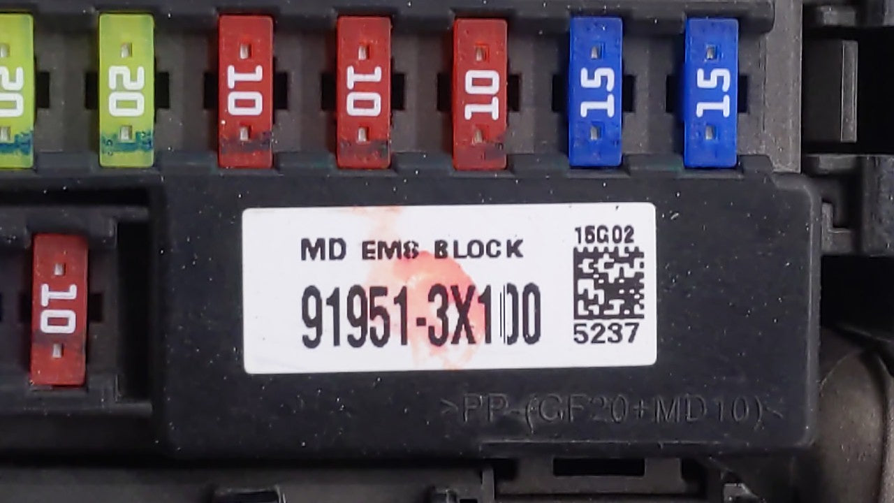 2014-2016 Hyundai Elantra Fusebox Fuse Box Panel Relay Module P/N:91951-3X100 Fits Fits 2014 2015 2016 OEM Used Auto Parts -