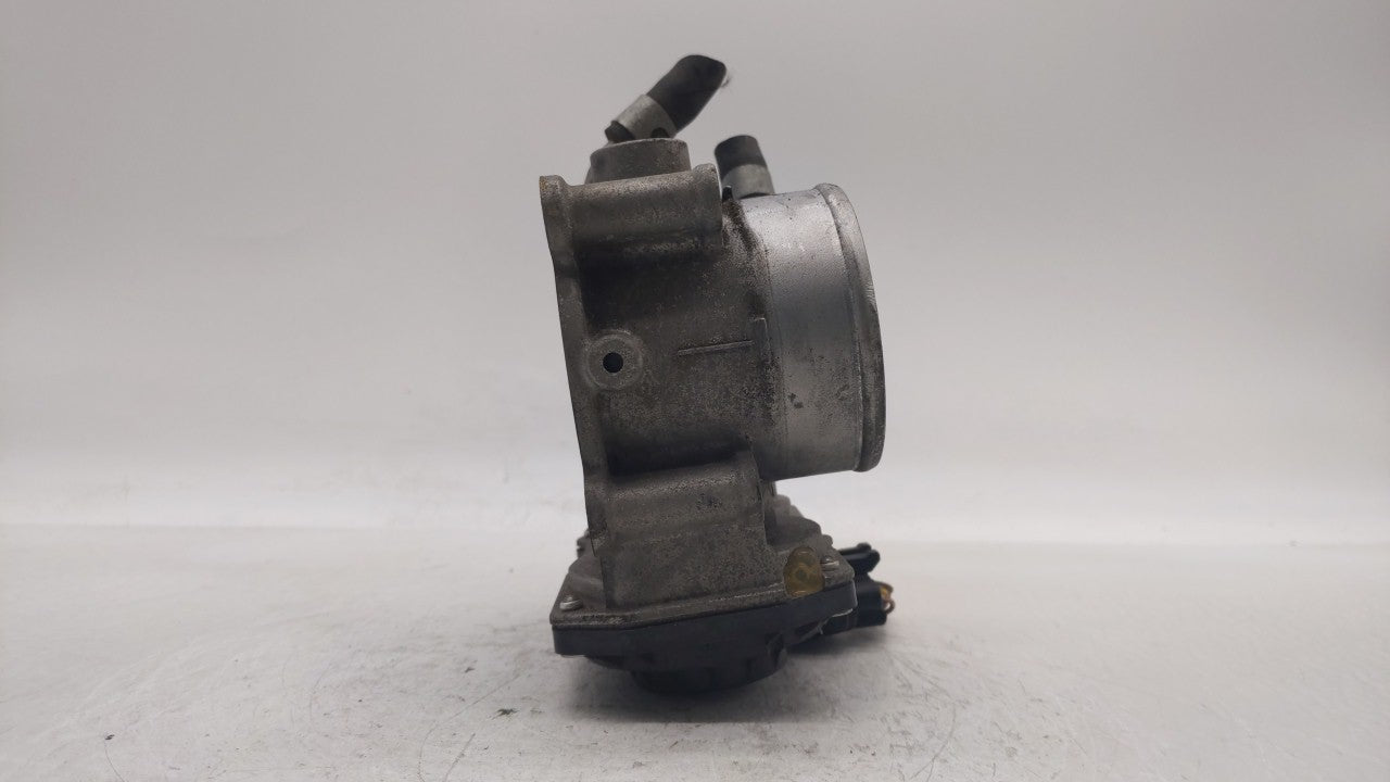 2011-2018 Hyundai Elantra Throttle Body P/N:35100-2E000 Fits Fits 2011 2012 2013 2014 2015 2016 2017 2018 2019 OEM Used Auto