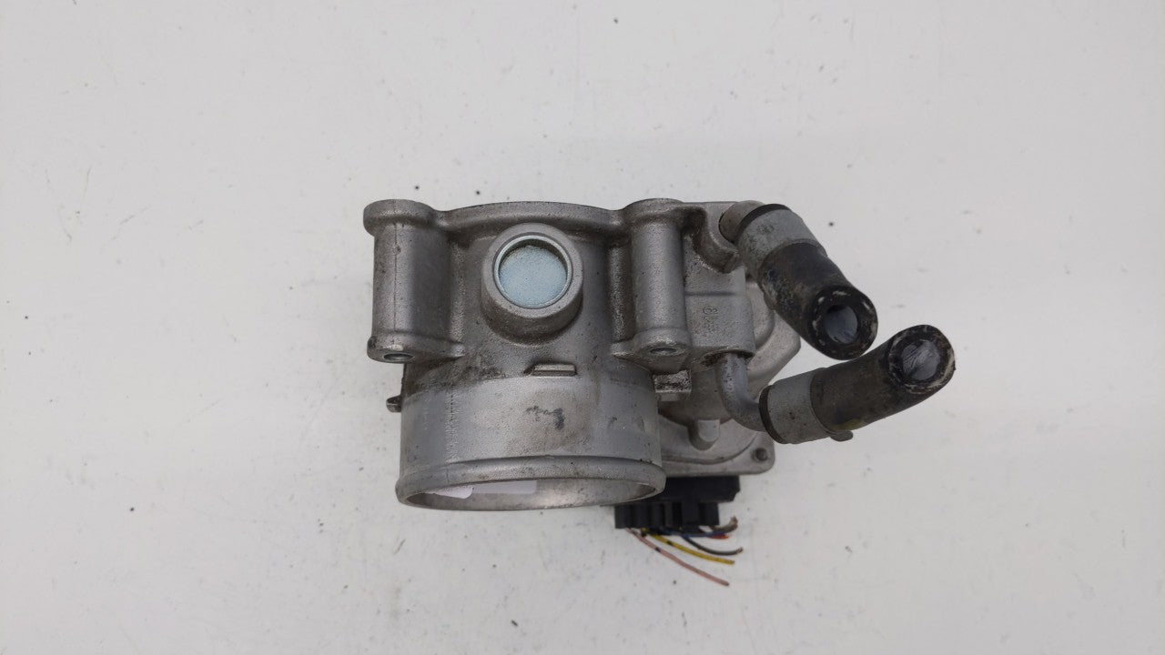 2011-2018 Hyundai Elantra Throttle Body P/N:35100-2E000 Fits Fits 2011 2012 2013 2014 2015 2016 2017 2018 2019 OEM Used Auto