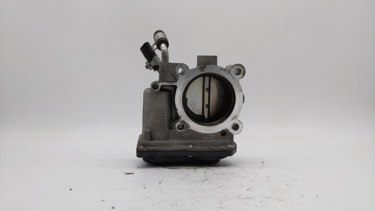 2011-2018 Hyundai Elantra Throttle Body P/N:35100-2E000 Fits Fits 2011 2012 2013 2014 2015 2016 2017 2018 2019 OEM Used Auto