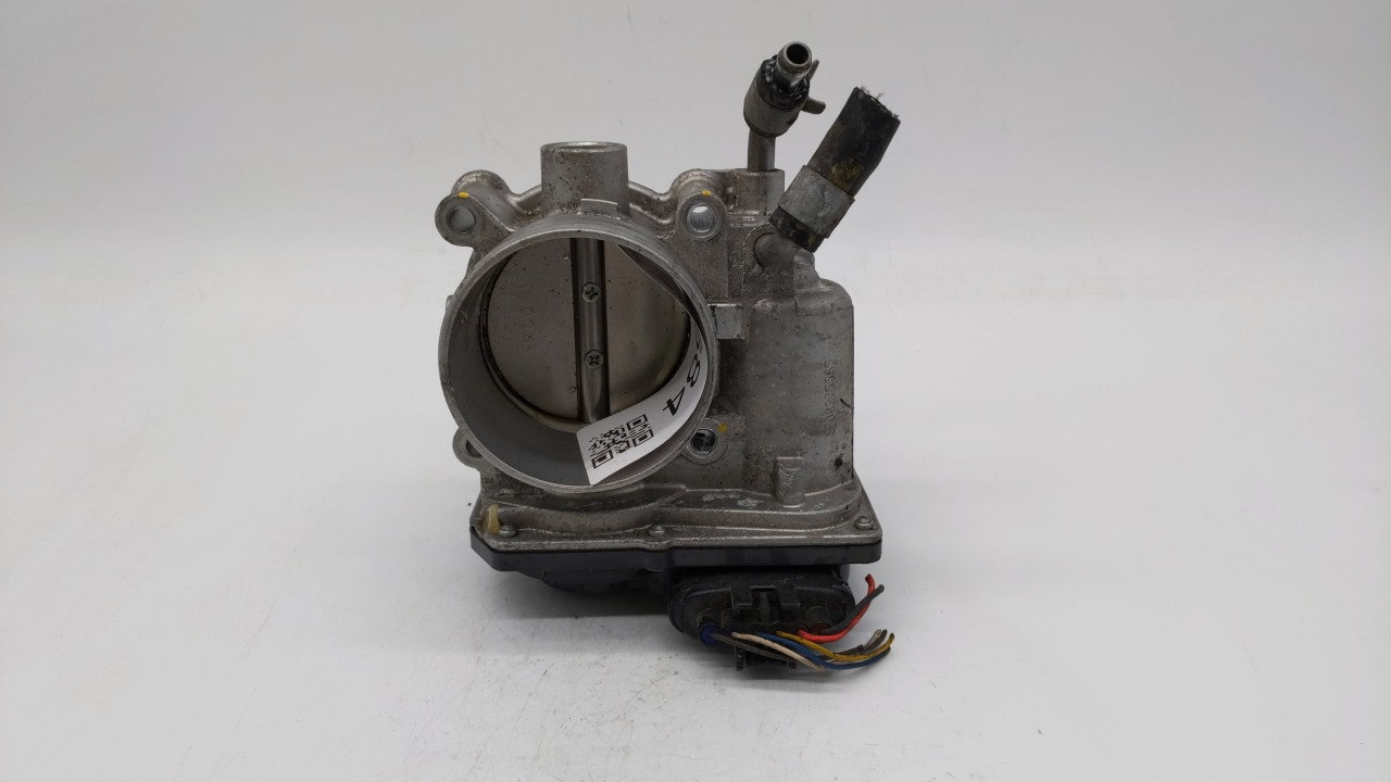 2011-2018 Hyundai Elantra Throttle Body P/N:35100-2E000 Fits Fits 2011 2012 2013 2014 2015 2016 2017 2018 2019 OEM Used Auto