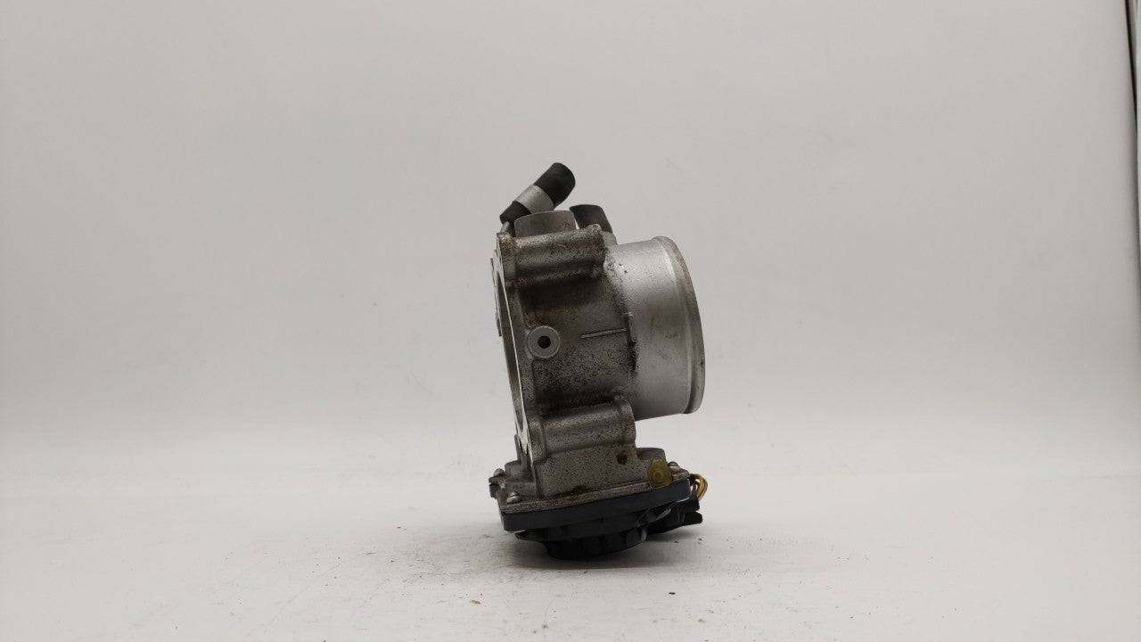 2011-2018 Hyundai Elantra Throttle Body P/N:35100-2E000 Fits Fits 2011 2012 2013 2014 2015 2016 2017 2018 2019 OEM Used Auto