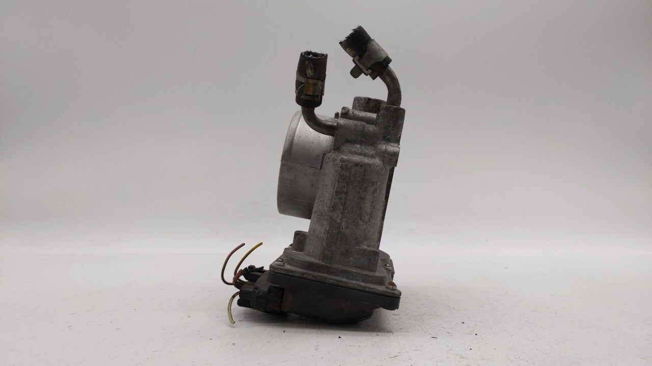 2011-2018 Hyundai Elantra Throttle Body P/N:35100-2E000 Fits Fits 2011 2012 2013 2014 2015 2016 2017 2018 2019 OEM Used Auto