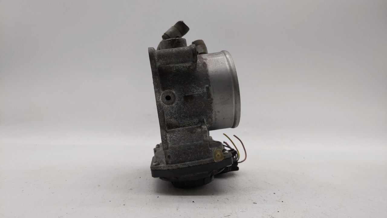 2011-2018 Hyundai Elantra Throttle Body P/N:35100-2E000 Fits Fits 2011 2012 2013 2014 2015 2016 2017 2018 2019 OEM Used Auto