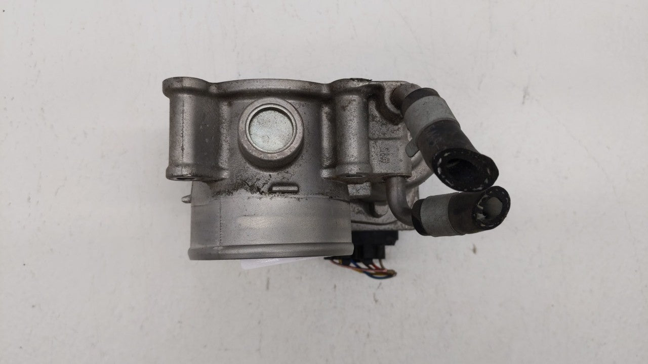 2011-2018 Hyundai Elantra Throttle Body P/N:35100-2E000 Fits Fits 2011 2012 2013 2014 2015 2016 2017 2018 2019 OEM Used Auto
