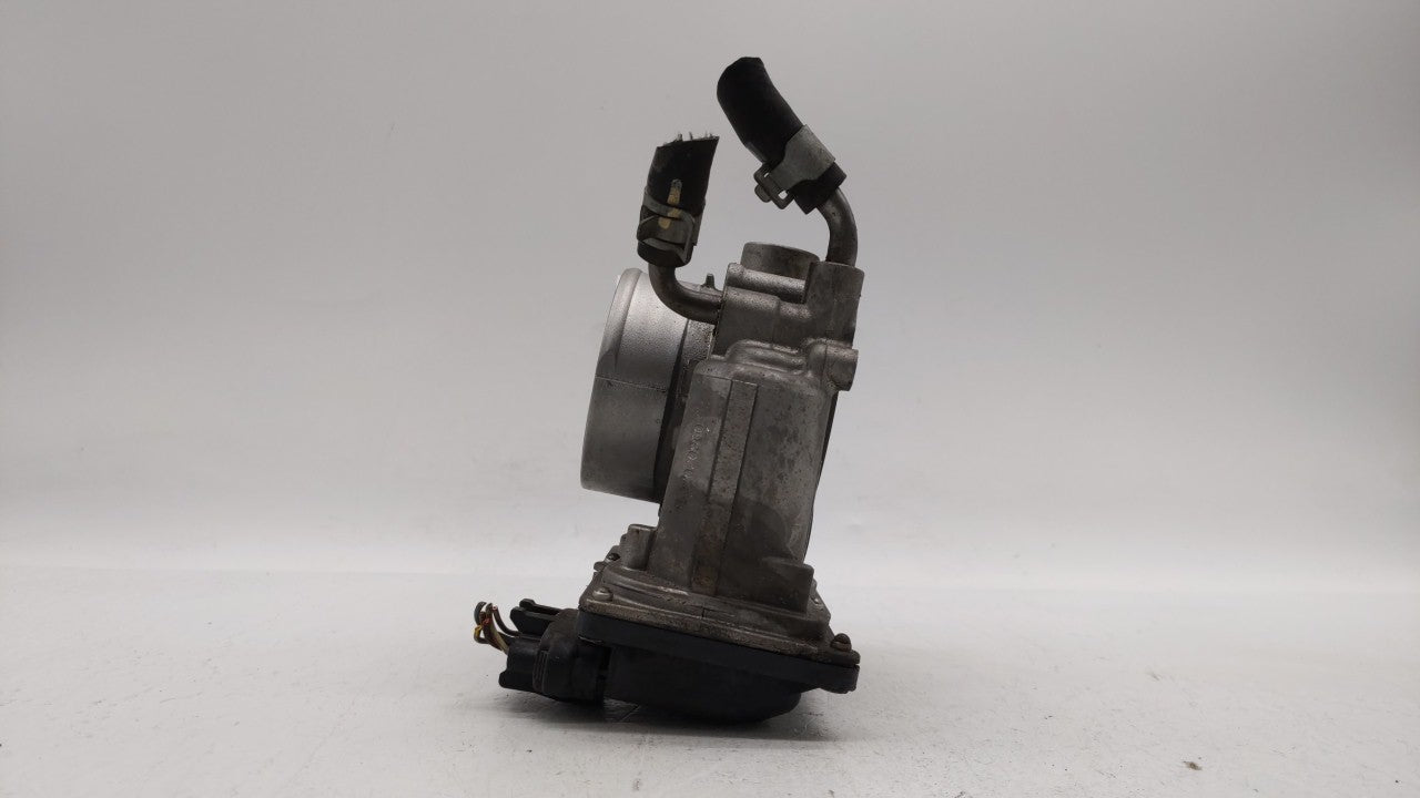 2011-2018 Hyundai Elantra Throttle Body P/N:35100-2E000 Fits Fits 2011 2012 2013 2014 2015 2016 2017 2018 2019 OEM Used Auto