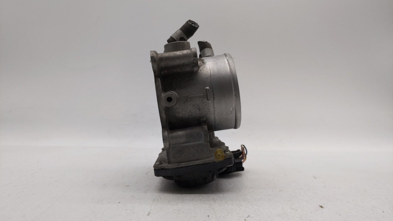 2011-2018 Hyundai Elantra Throttle Body P/N:35100-2E000 Fits Fits 2011 2012 2013 2014 2015 2016 2017 2018 2019 OEM Used Auto