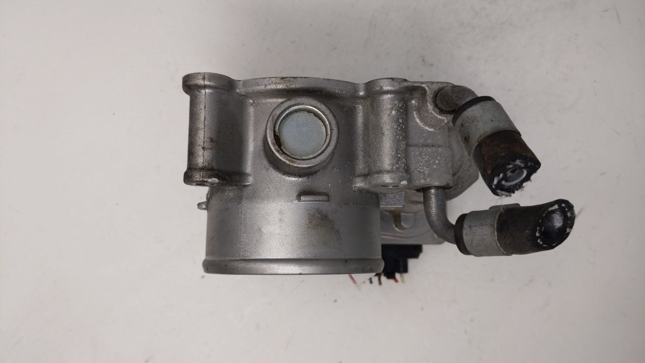 2011-2018 Hyundai Elantra Throttle Body P/N:35100-2E000 Fits Fits 2011 2012 2013 2014 2015 2016 2017 2018 2019 OEM Used Auto