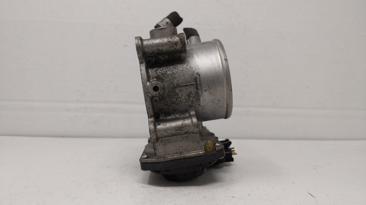 2011-2018 Hyundai Elantra Throttle Body P/N:35100-2E000 Fits Fits 2011 2012 2013 2014 2015 2016 2017 2018 2019 OEM Used Auto