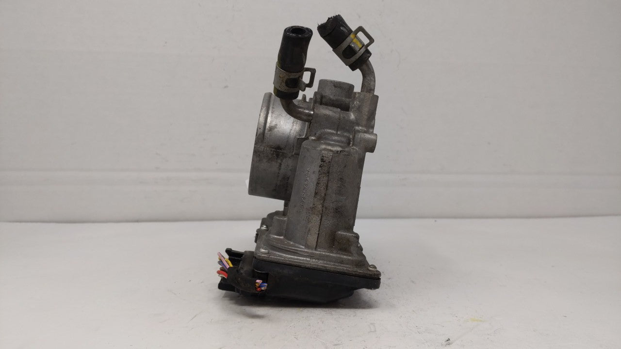 2011-2018 Hyundai Elantra Throttle Body P/N:35100-2E000 Fits Fits 2011 2012 2013 2014 2015 2016 2017 2018 2019 OEM Used Auto