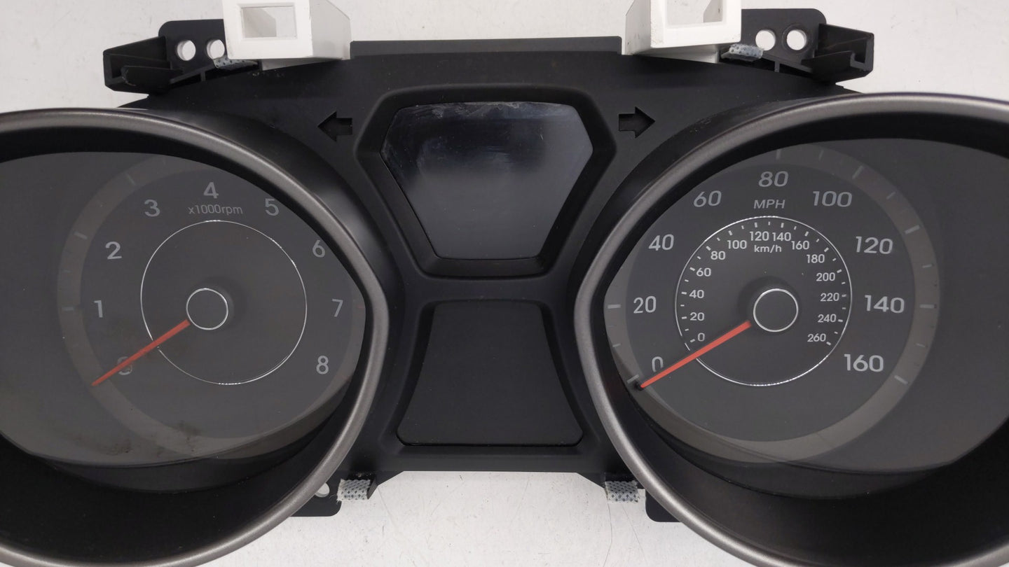 2014-2016 Hyundai Elantra Instrument Cluster Speedometer Gauges P/N:94004-3Y010 Fits Fits 2014 2015 2016 OEM Used Auto Parts