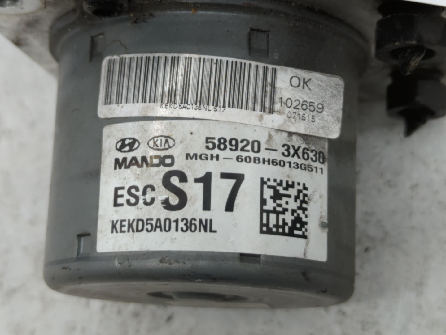 2014-2016 Hyundai Elantra ABS Pump Control Module Replacement P/N:BE6003G510 58920-3X630 Fits Fits 2014 2015 2016 OEM Used A