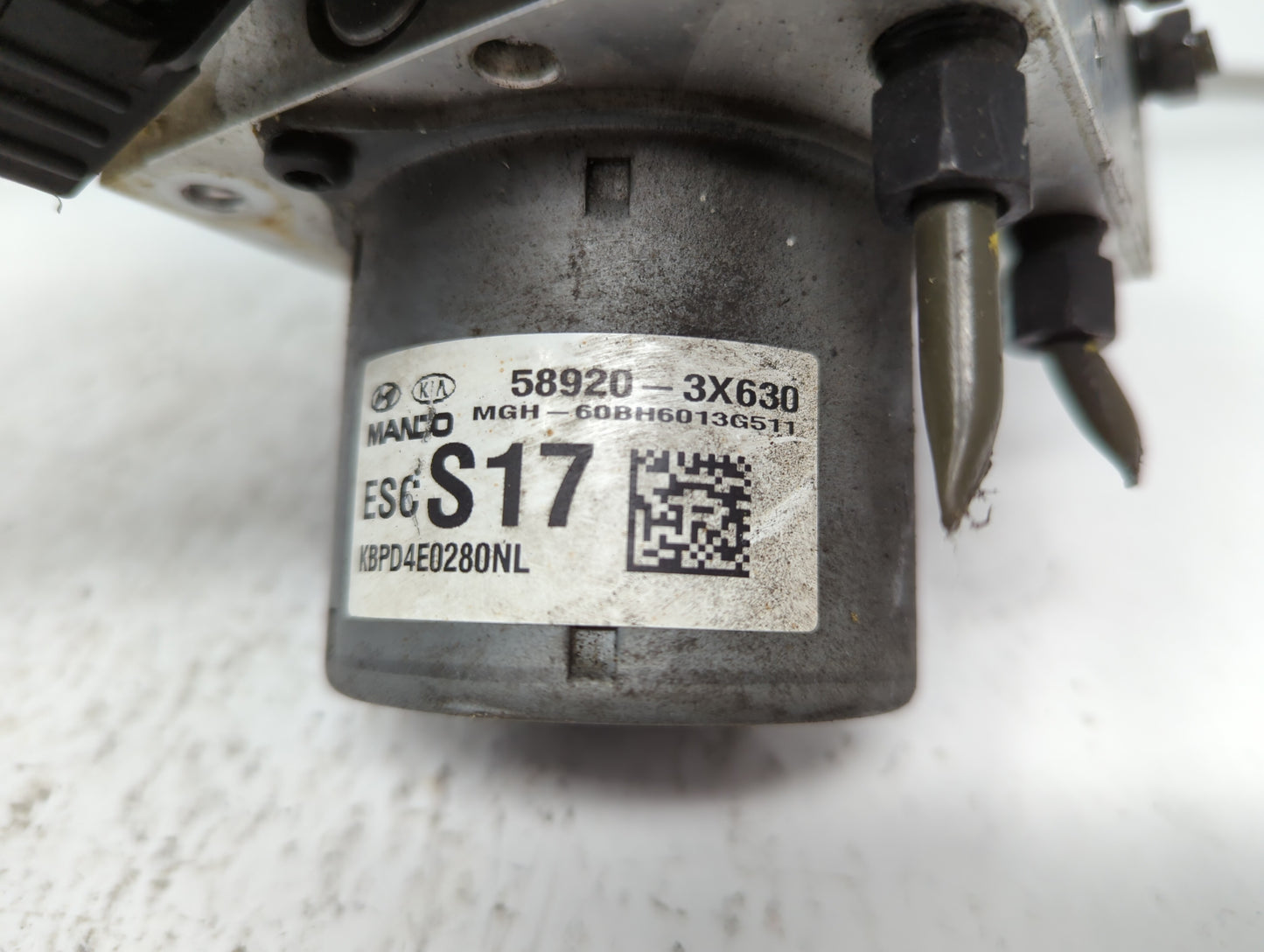 2014-2016 Hyundai Elantra ABS Pump Control Module Replacement P/N:BE6003G510 58920-3X630 Fits Fits 2014 2015 2016 OEM Used A