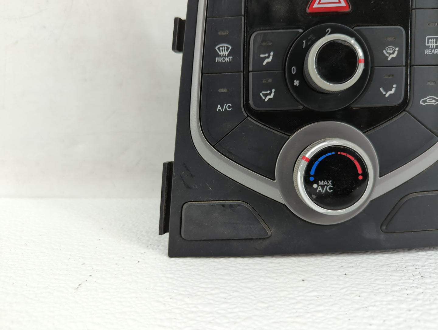 2014-2016 Hyundai Elantra Climate Control Module Temperature AC/Heater Replacement P/N:97250-3 97250-3XCC1 Fits OEM Used Aut