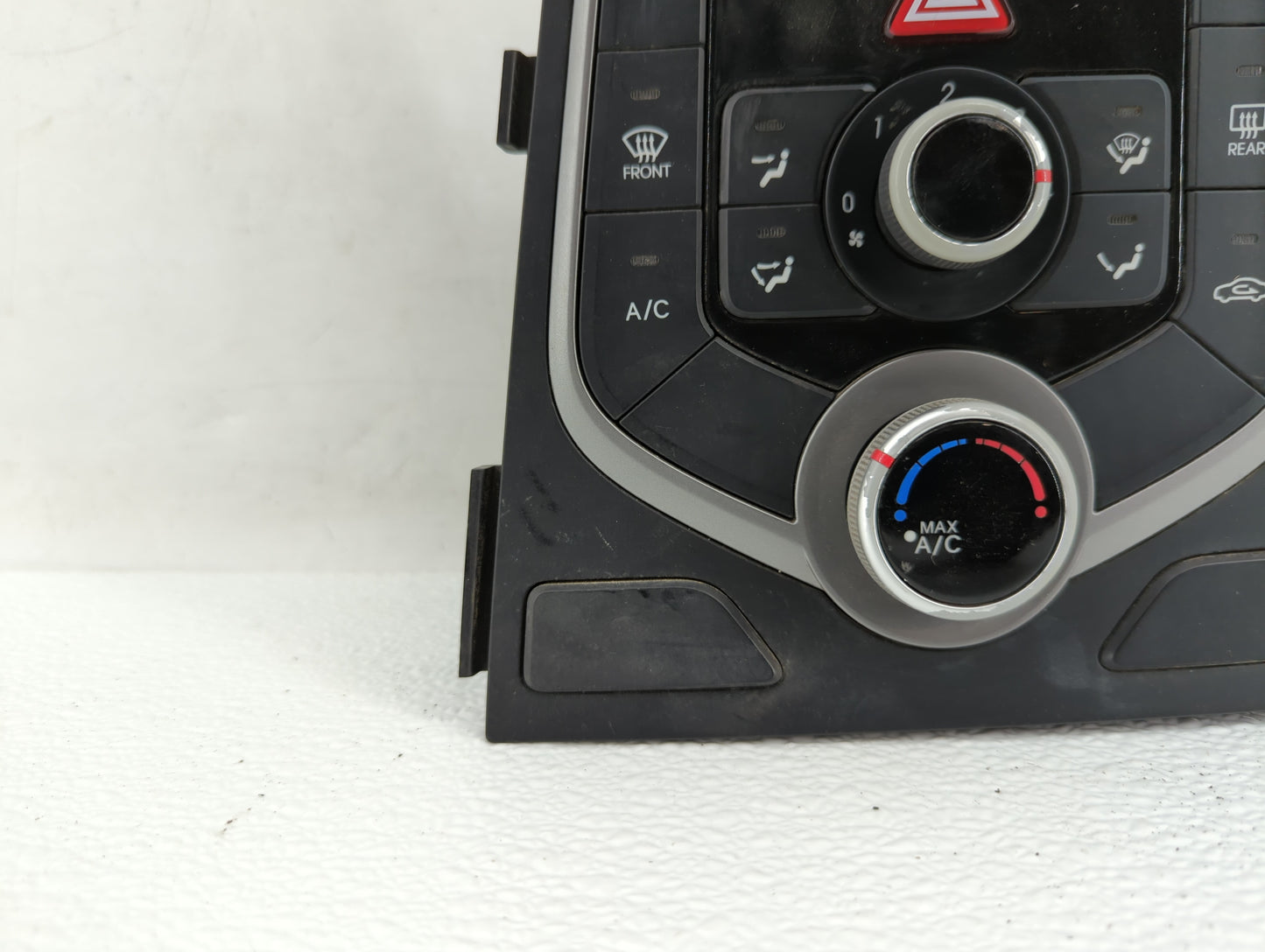 2014-2016 Hyundai Elantra Climate Control Module Temperature AC/Heater Replacement P/N:97250-3 97250-3XCC1 Fits OEM Used Aut