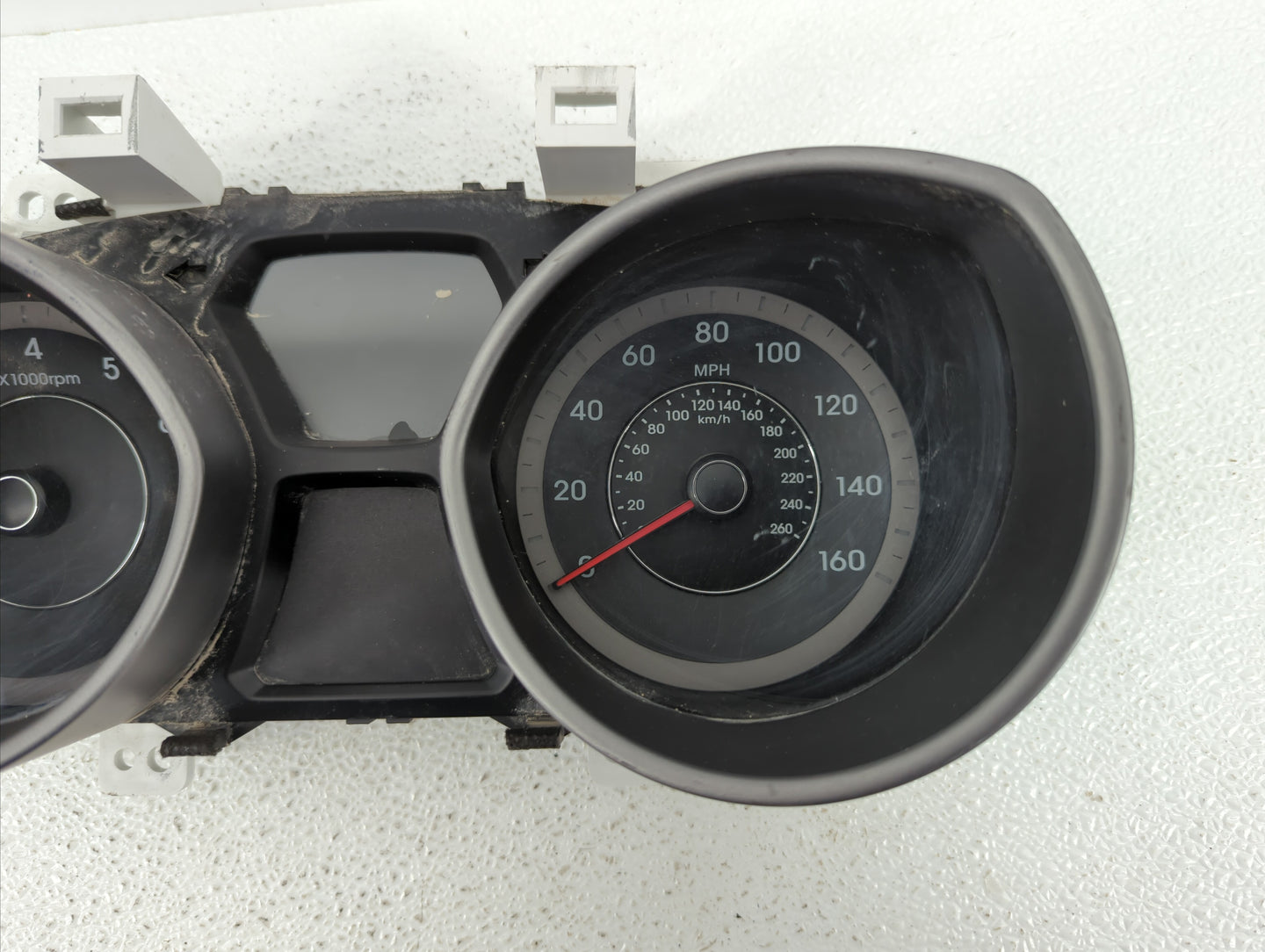 2014-2016 Hyundai Elantra Instrument Cluster Speedometer Gauges P/N:94004-3X210 94004-3Y010 Fits Fits 2014 2015 2016 OEM Use
