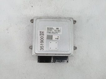 compare product 2014-2016 Hyundai Elantra PCM Engine Control Computer ECU ECM PCU OEM P/N:39103-2EML5 39102-2EML5 Fits Fits 2014 2015 2016 OEM Used Auto Parts