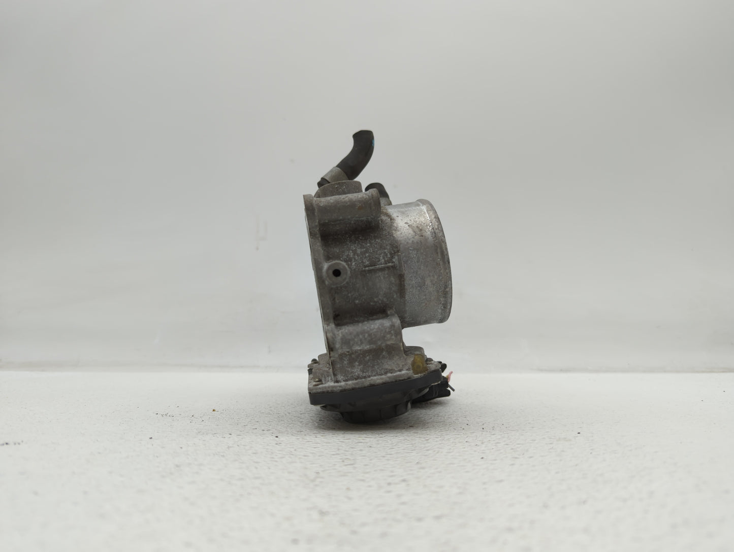2011-2018 Hyundai Elantra Throttle Body P/N:35100-2E000 1302150124 Fits Fits 2011 2012 2013 2014 2015 2016 2017 2018 2019 OE