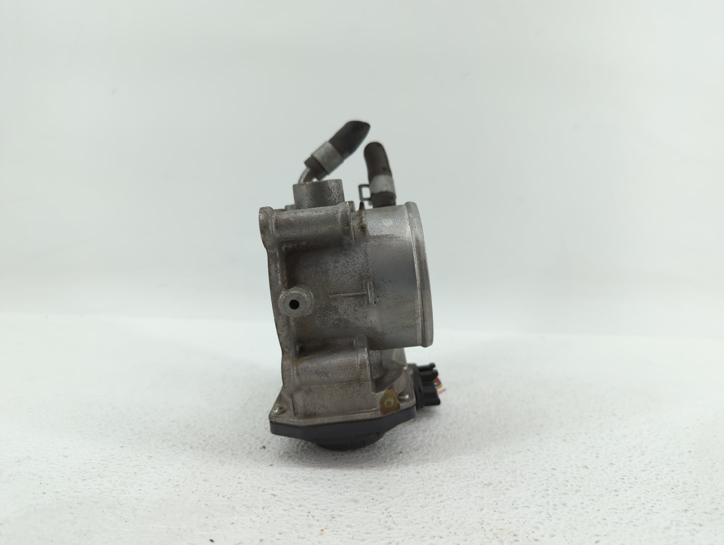 2011-2018 Hyundai Elantra Throttle Body P/N:35100-2E000 1302150124 Fits Fits 2011 2012 2013 2014 2015 2016 2017 2018 2019 OE