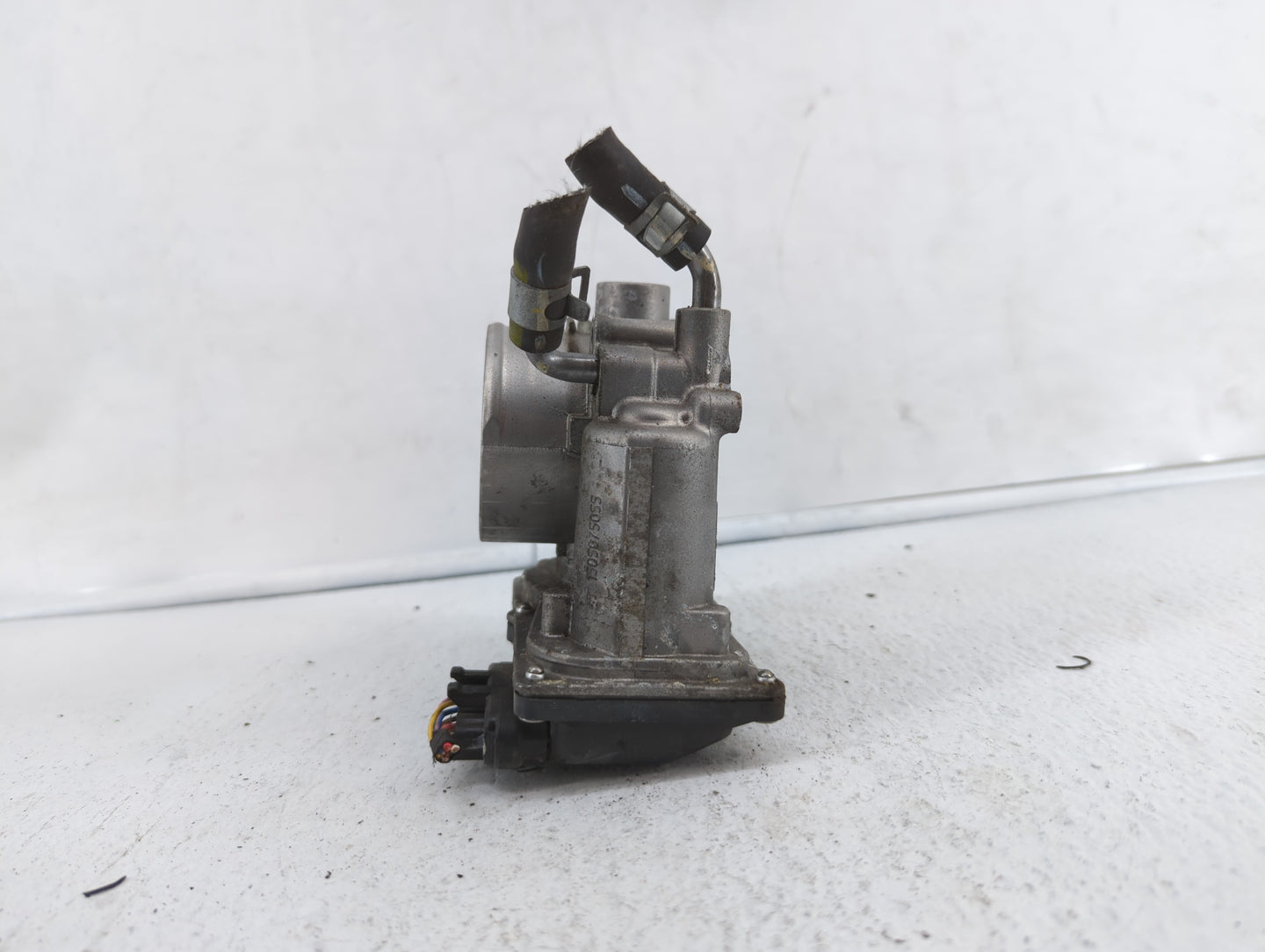 2011-2020 Hyundai Elantra Throttle Body P/N:35100-2E000 1302150124 Fits OEM Used Auto Parts - Oemusedautoparts1.com