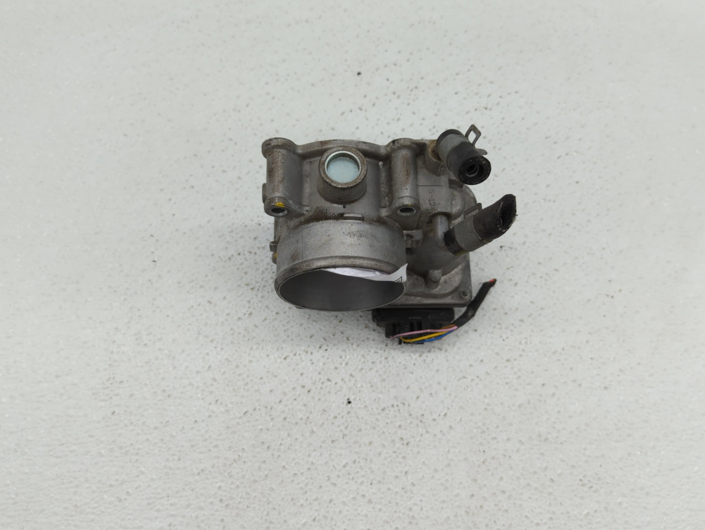 2011-2018 Hyundai Elantra Throttle Body P/N:35100-2E000 1302150124 Fits Fits 2011 2012 2013 2014 2015 2016 2017 2018 2019 OE