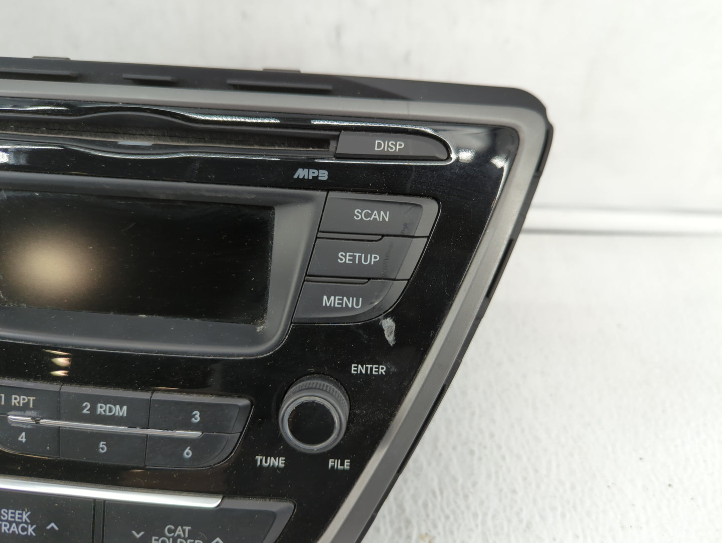 2014-2016 Hyundai Elantra Am Fm Cd Player Radio Receiver - Oemusedautoparts1.com
