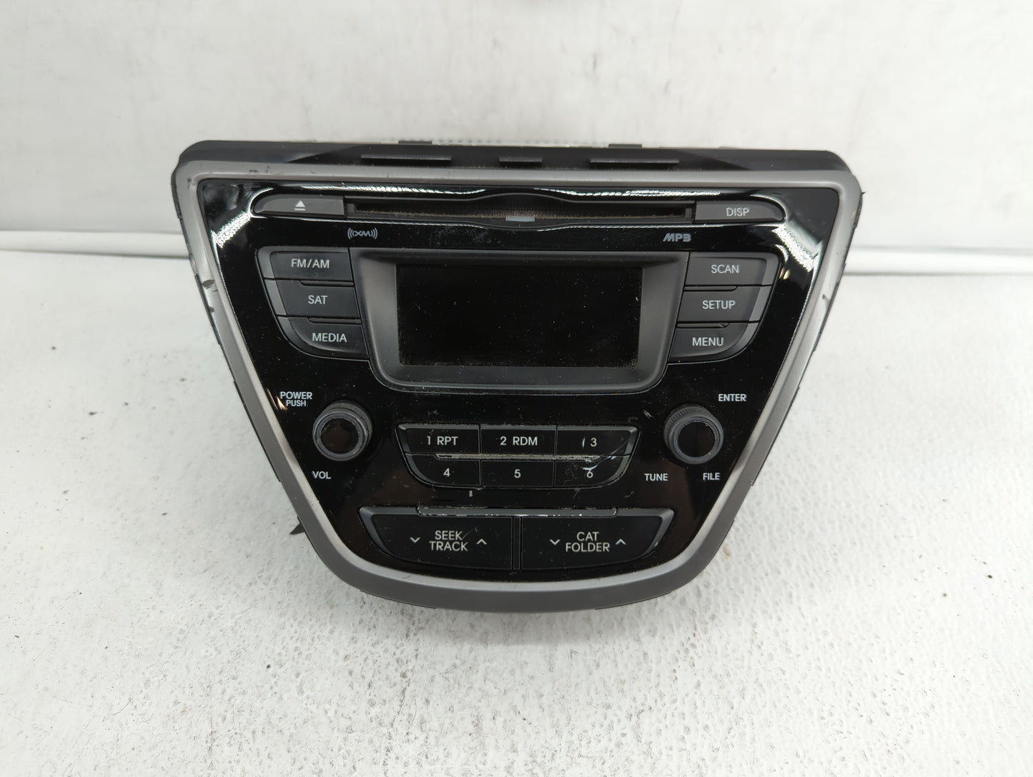 2014-2016 Hyundai Elantra Am Fm Cd Player Radio Receiver - Oemusedautoparts1.com