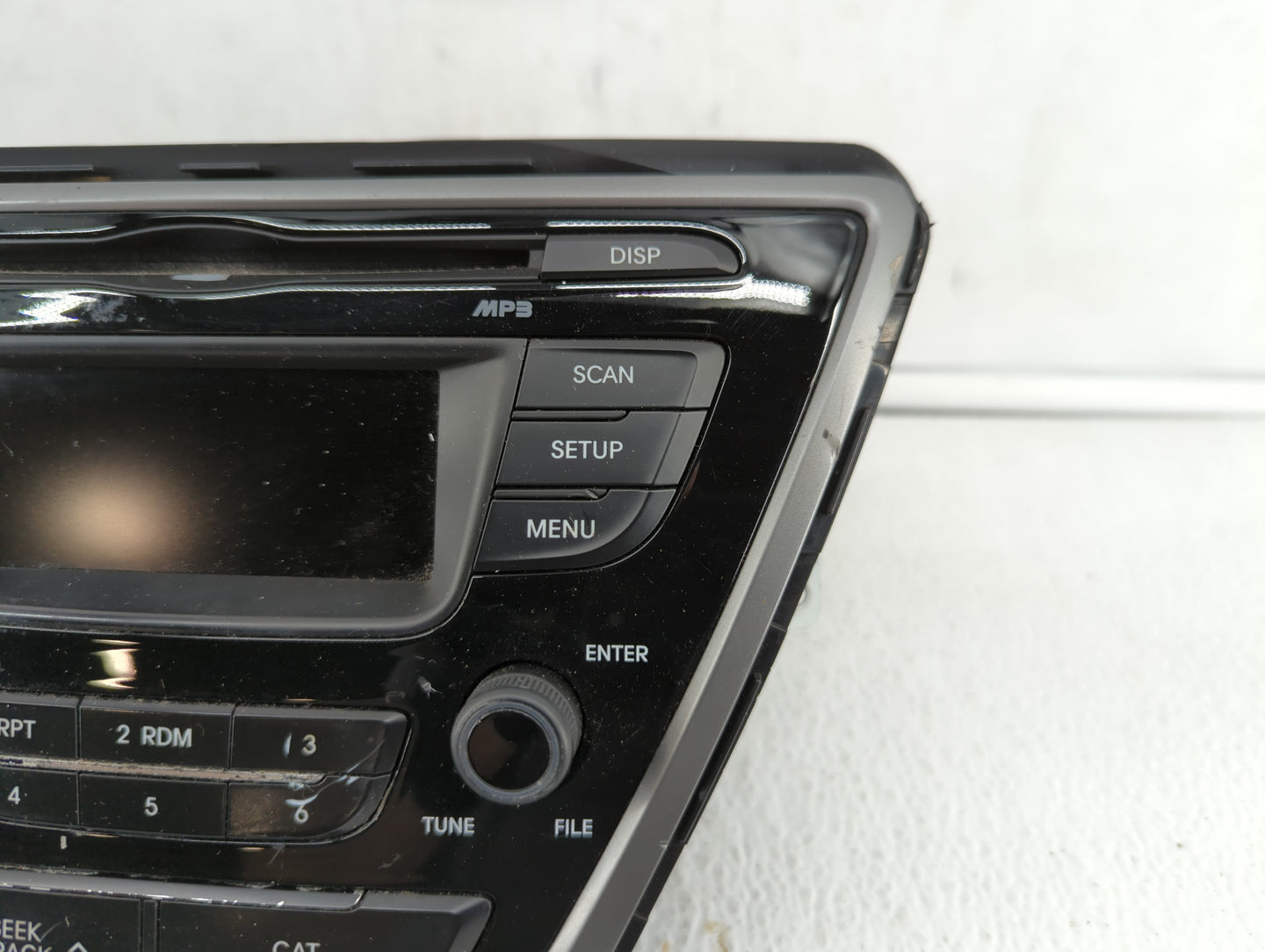 2014-2016 Hyundai Elantra Am Fm Cd Player Radio Receiver - Oemusedautoparts1.com