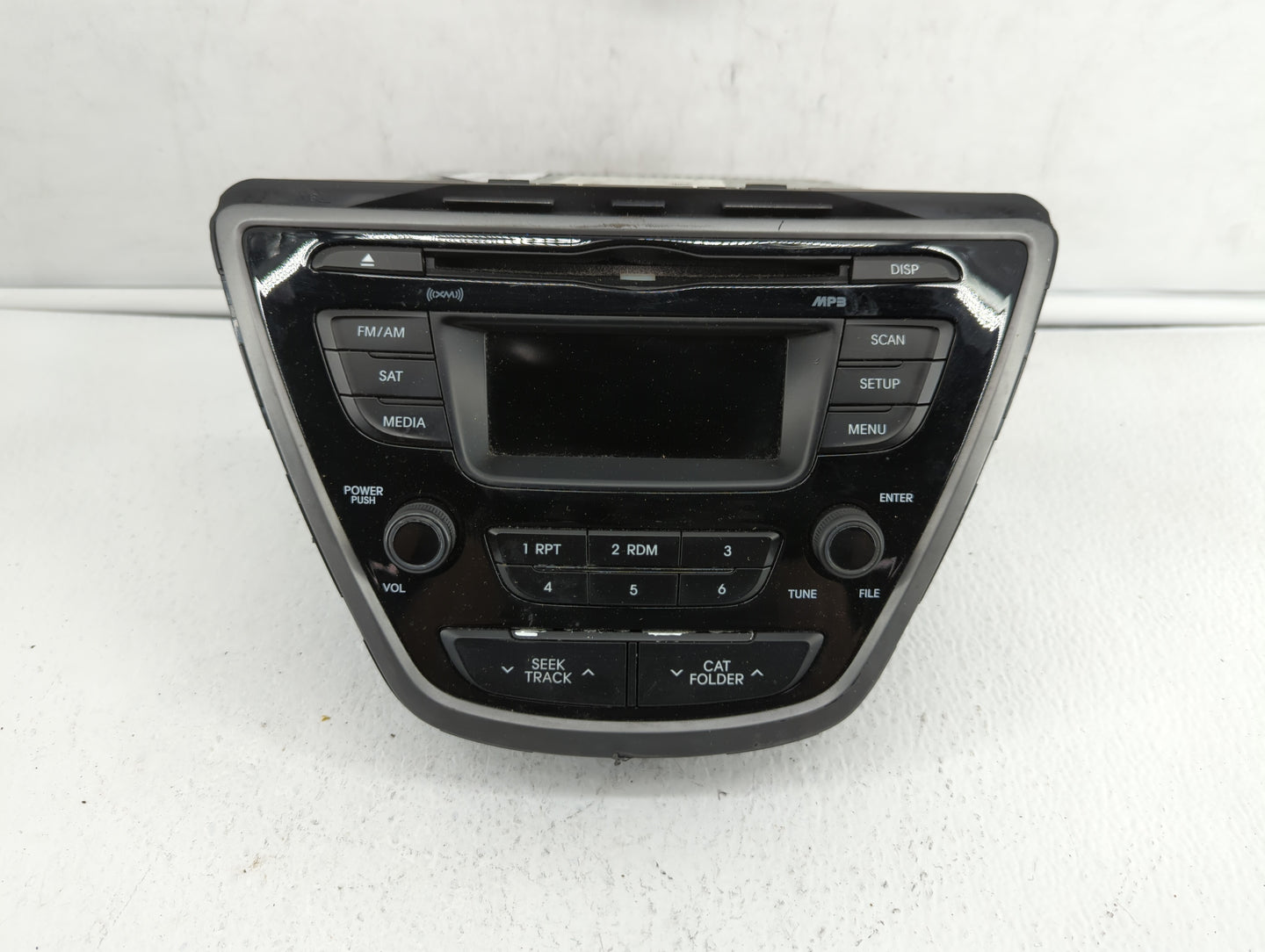 2014-2016 Hyundai Elantra Am Fm Cd Player Radio Receiver - Oemusedautoparts1.com