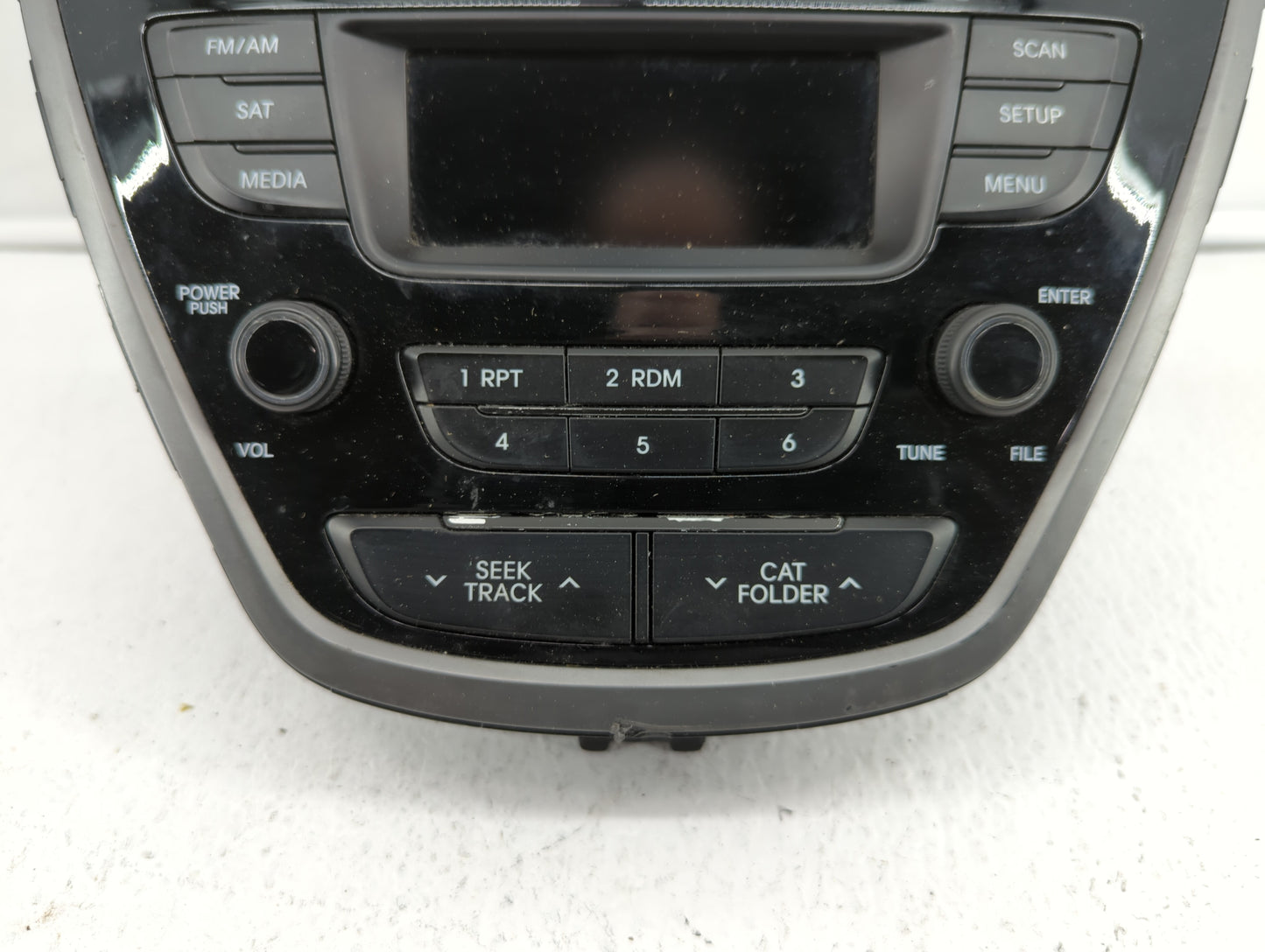 2014-2016 Hyundai Elantra Am Fm Cd Player Radio Receiver - Oemusedautoparts1.com