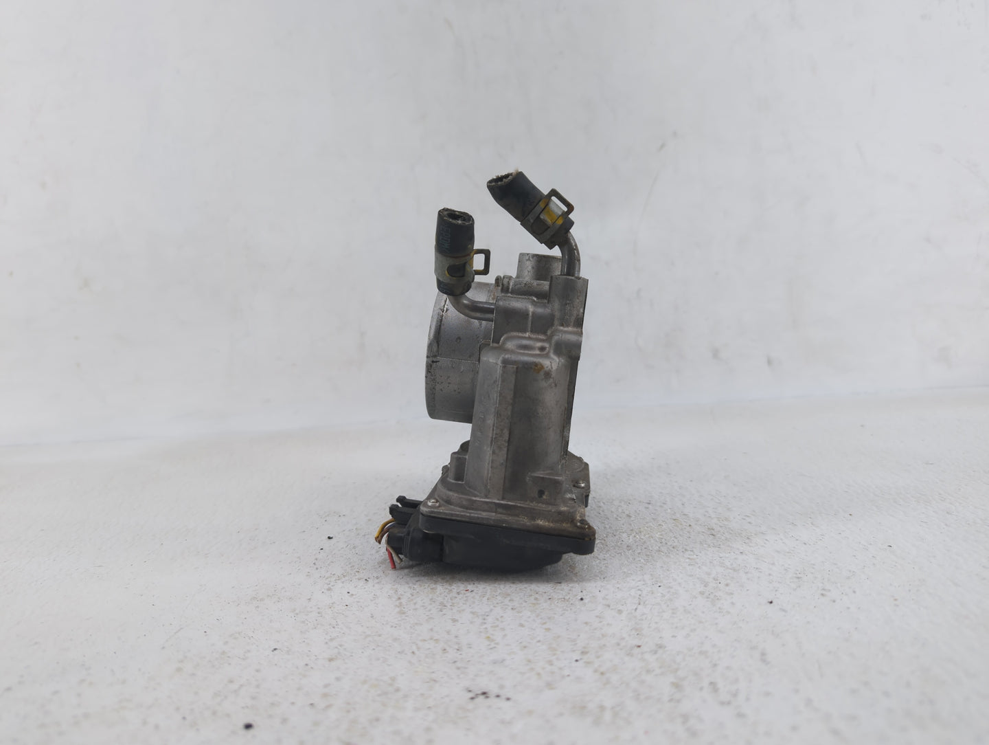 2011-2018 Hyundai Elantra Throttle Body P/N:35100-2E000 1302150124 Fits Fits 2011 2012 2013 2014 2015 2016 2017 2018 2019 OE