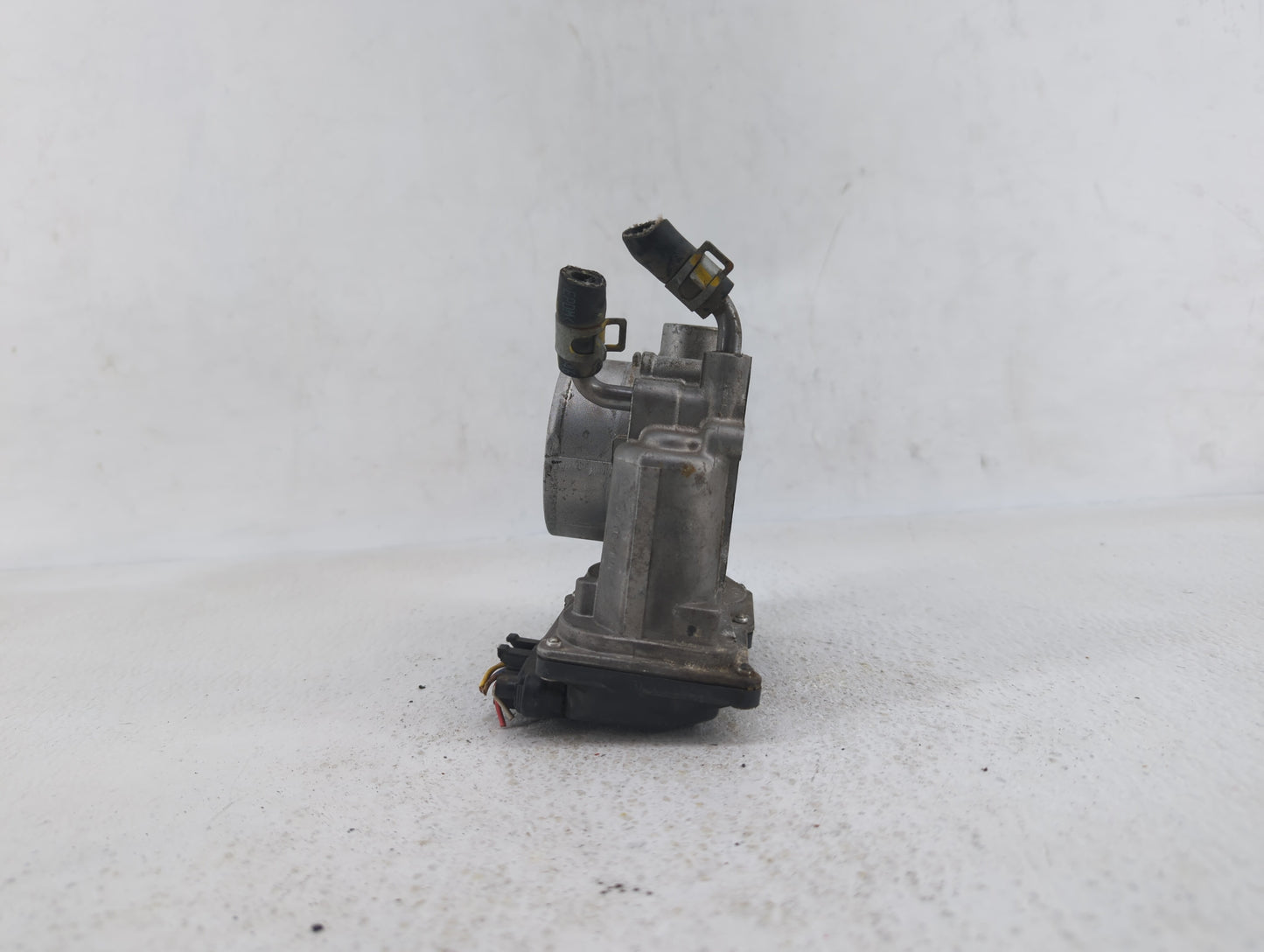 2011-2018 Hyundai Elantra Throttle Body P/N:35100-2E000 1302150124 Fits Fits 2011 2012 2013 2014 2015 2016 2017 2018 2019 OE