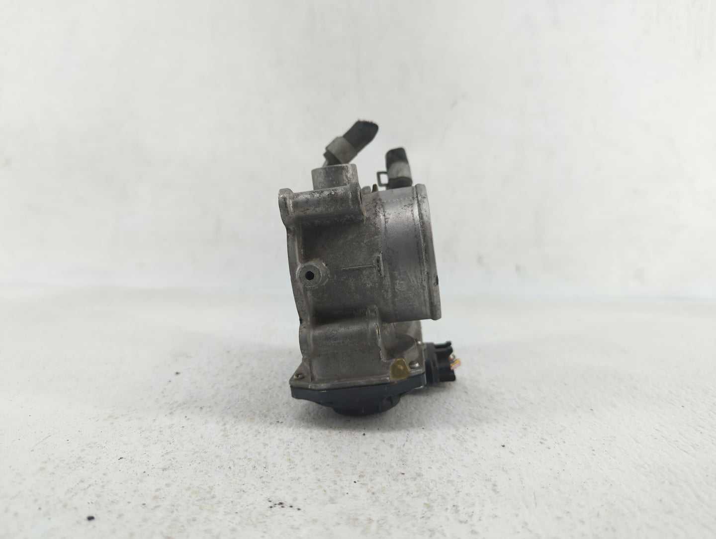2011-2018 Hyundai Elantra Throttle Body P/N:35100-2E000 1302150124 Fits Fits 2011 2012 2013 2014 2015 2016 2017 2018 2019 OE