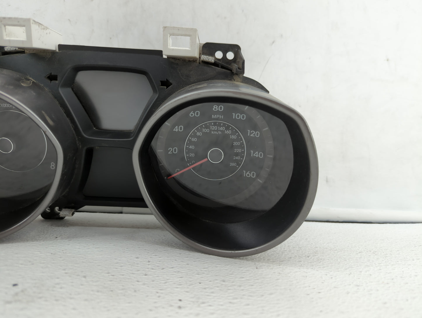 2014-2016 Hyundai Elantra Instrument Cluster Speedometer Gauges P/N:83800-52X70 94004-3Y010 Fits Fits 2014 2015 2016 OEM Use