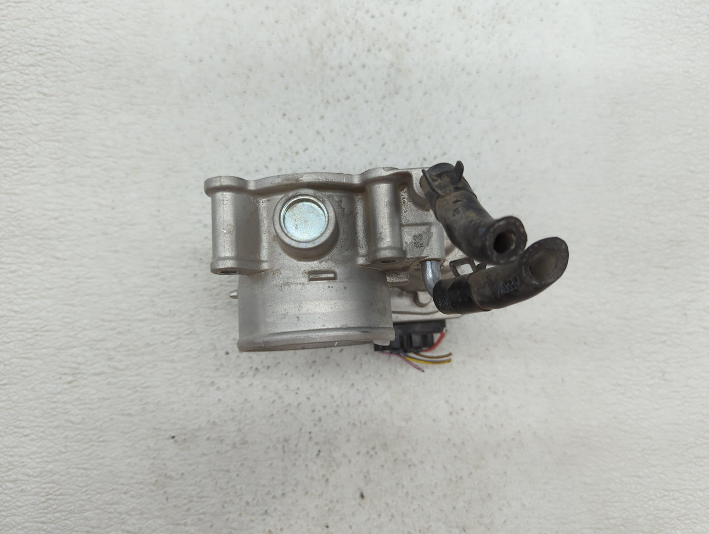 2011-2018 Hyundai Elantra Throttle Body P/N:35100-2E000 1302150124 Fits Fits 2011 2012 2013 2014 2015 2016 2017 2018 2019 OE