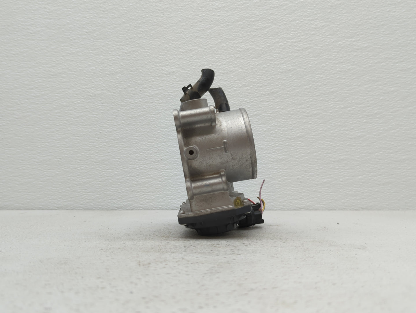 2011-2018 Hyundai Elantra Throttle Body P/N:35100-2E000 1302150124 Fits Fits 2011 2012 2013 2014 2015 2016 2017 2018 2019 OE