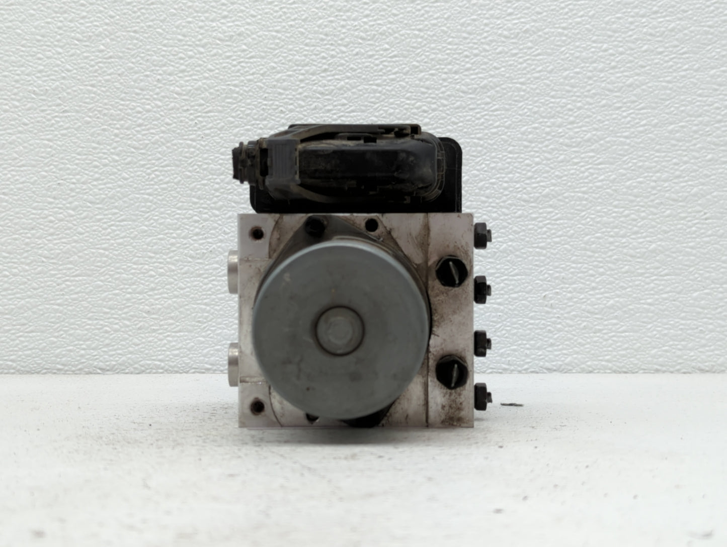 2016-2017 Hyundai Elantra ABS Pump Control Module Replacement P/N:58900-A5230 58920-F2500, 58920-A5230 Fits Fits 2016 2017 O