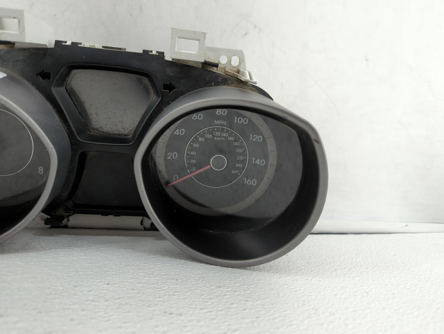 2014-2016 Hyundai Elantra Instrument Cluster Speedometer Gauges P/N:94004-3X210 94004-3Y010 Fits Fits 2014 2015 2016 OEM Use