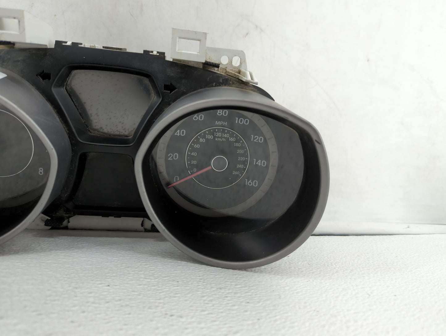 2014-2016 Hyundai Elantra Instrument Cluster Speedometer Gauges P/N:94004-3X210 94004-3Y010 Fits Fits 2014 2015 2016 OEM Use