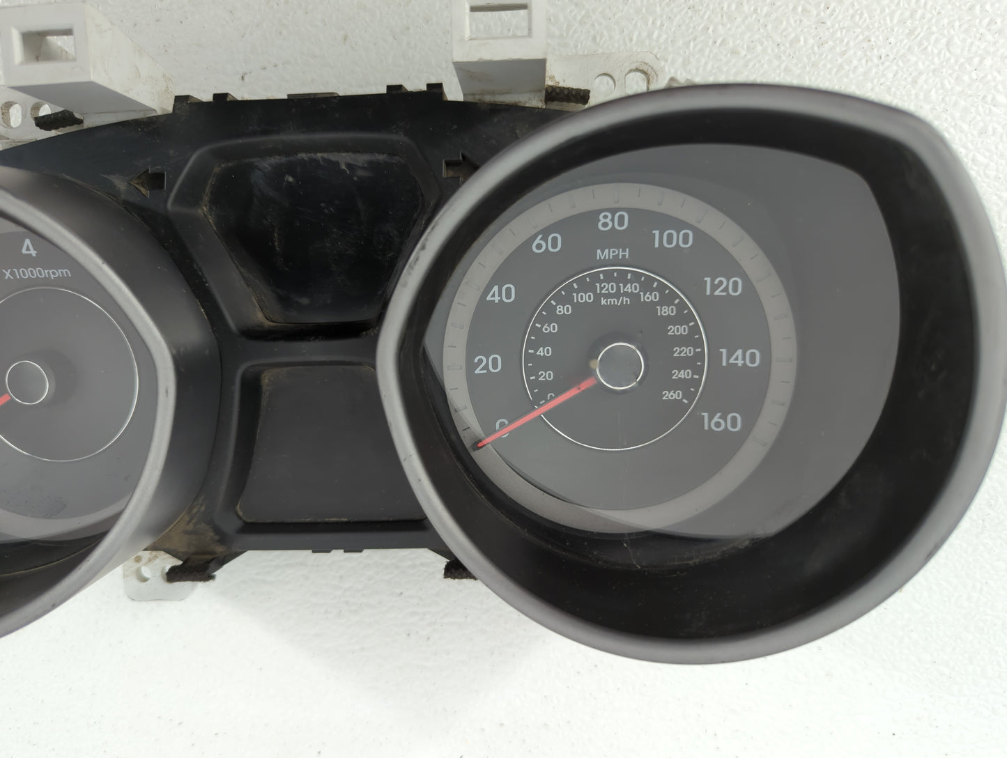 2014-2016 Hyundai Elantra Instrument Cluster Speedometer Gauges P/N:94004-3X210 94004-3Y010 Fits Fits 2014 2015 2016 OEM Use