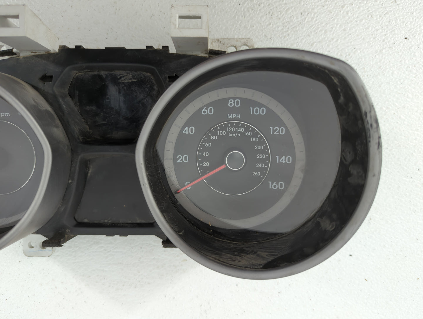 2014-2016 Hyundai Elantra Instrument Cluster Speedometer Gauges P/N:94004-3X210 94004-3Y010 Fits Fits 2014 2015 2016 OEM Use