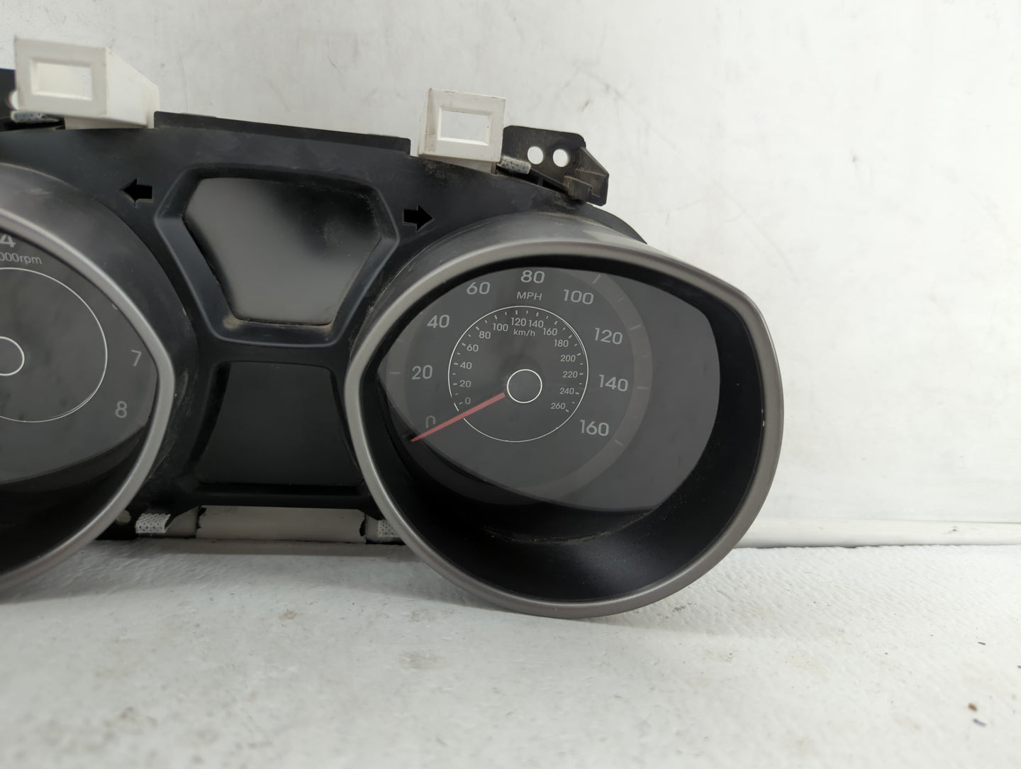 2014-2016 Hyundai Elantra Instrument Cluster Speedometer Gauges P/N:83800-52X70 94004-3Y010 Fits Fits 2014 2015 2016 OEM Use