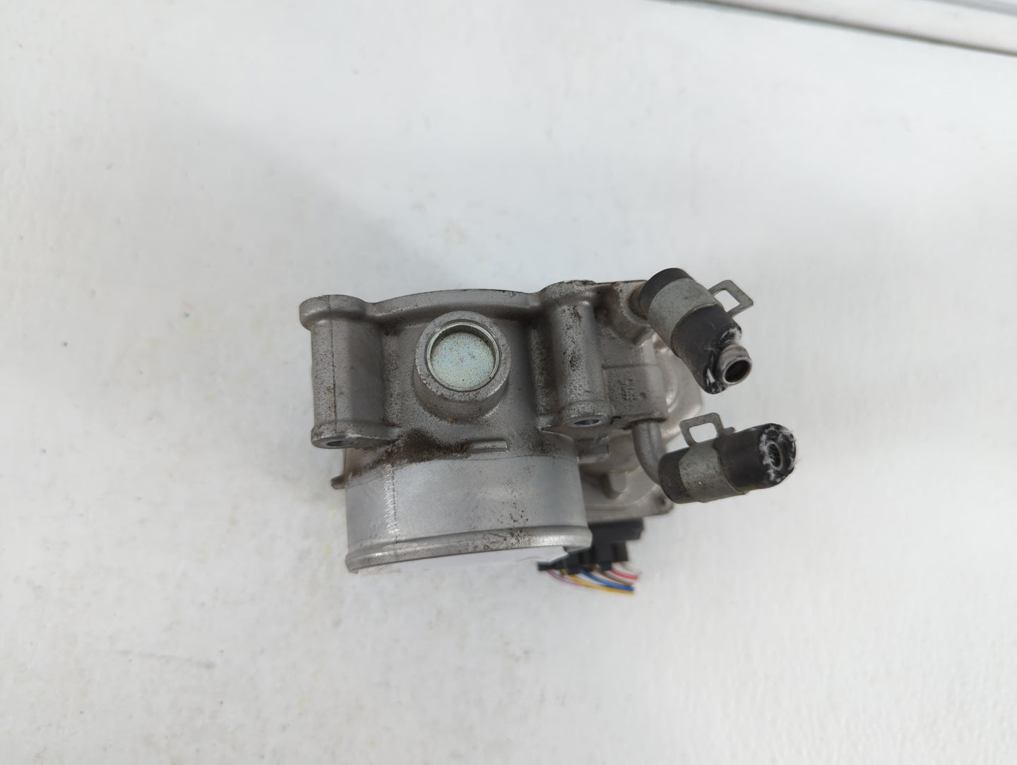 2011-2018 Hyundai Elantra Throttle Body P/N:35100-2E000 1302150124 Fits Fits 2011 2012 2013 2014 2015 2016 2017 2018 2019 OE