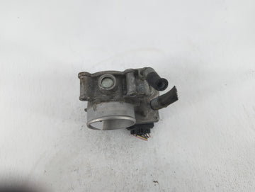 2011-2018 Hyundai Elantra Throttle Body P/N:35100-2E000 1302150124 Fits Fits 2011 2012 2013 2014 2015 2016 2017 2018 2019 OEM Used Auto Parts