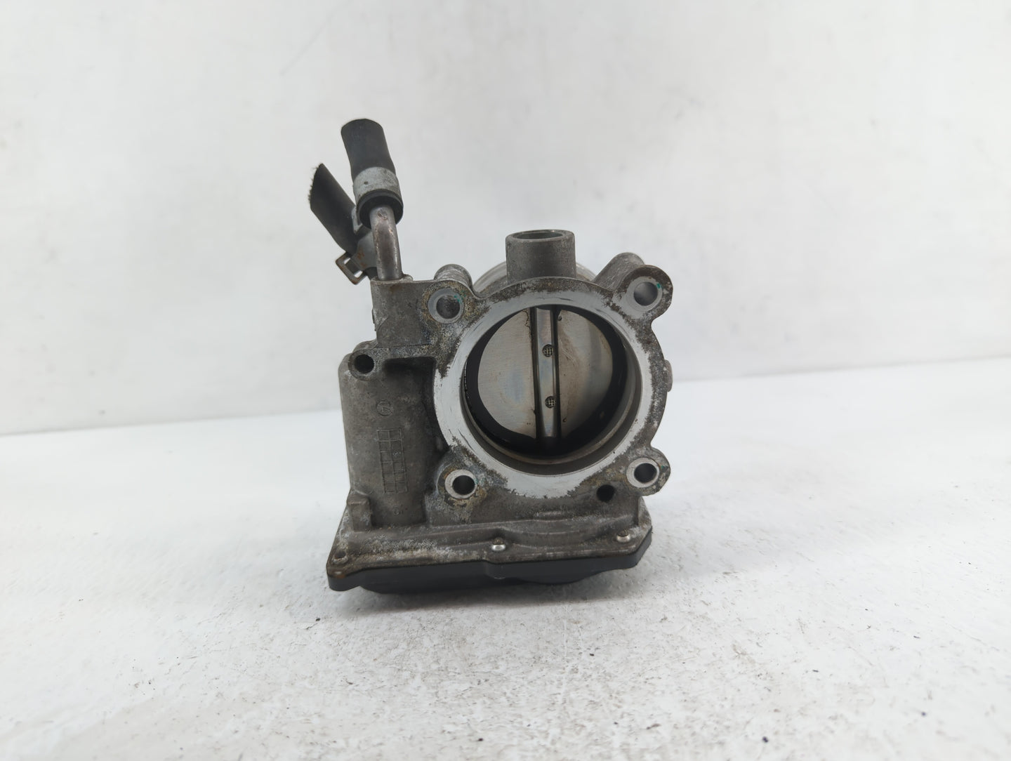 2011-2018 Hyundai Elantra Throttle Body P/N:35100-2E000 1302150124 Fits Fits 2011 2012 2013 2014 2015 2016 2017 2018 2019 OE