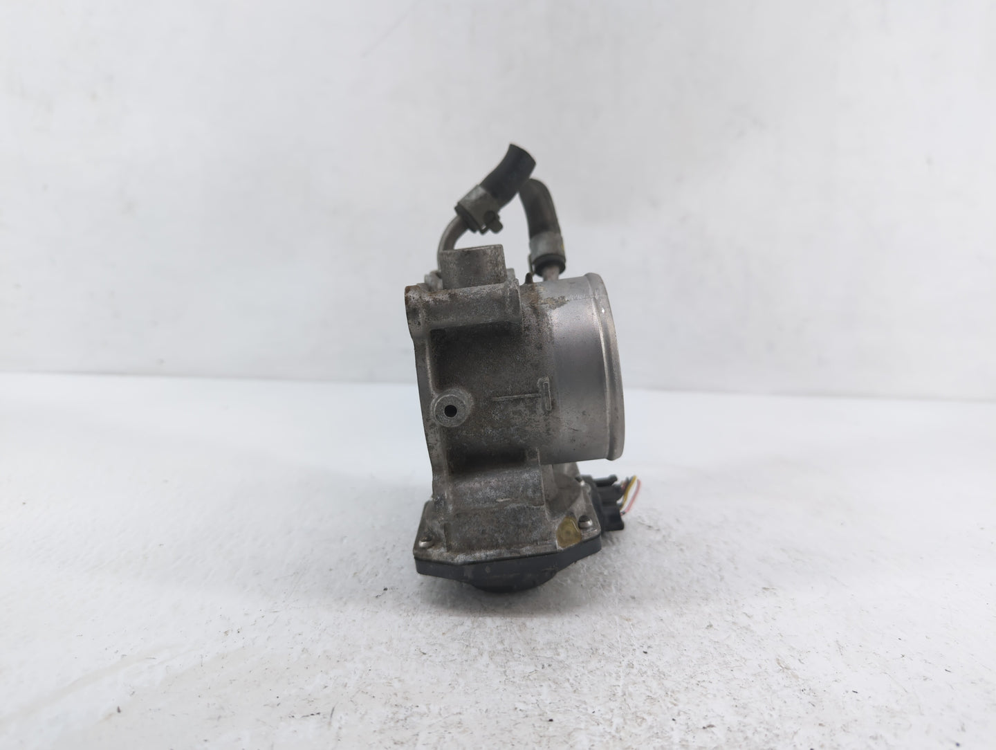2011-2018 Hyundai Elantra Throttle Body P/N:35100-2E000 1302150124 Fits Fits 2011 2012 2013 2014 2015 2016 2017 2018 2019 OE
